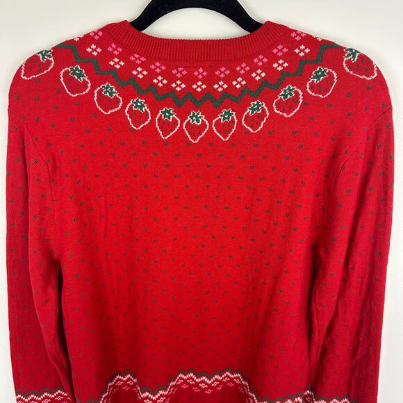 NWT BoxLunch Strawberry Shortcake Wreath Portrait Red Knit Holiday Sweater XS - Picture 6 of 11